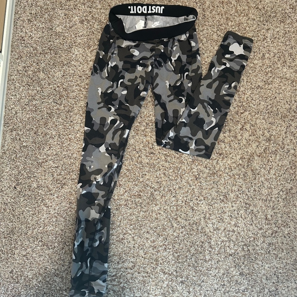 Nike Camo leggings
